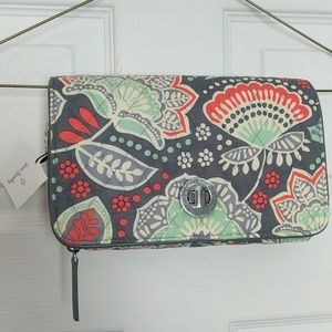 Vera Bradley Turlock Crossbody purse